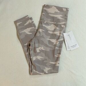 Athleta elation 7/8 leggings brand new